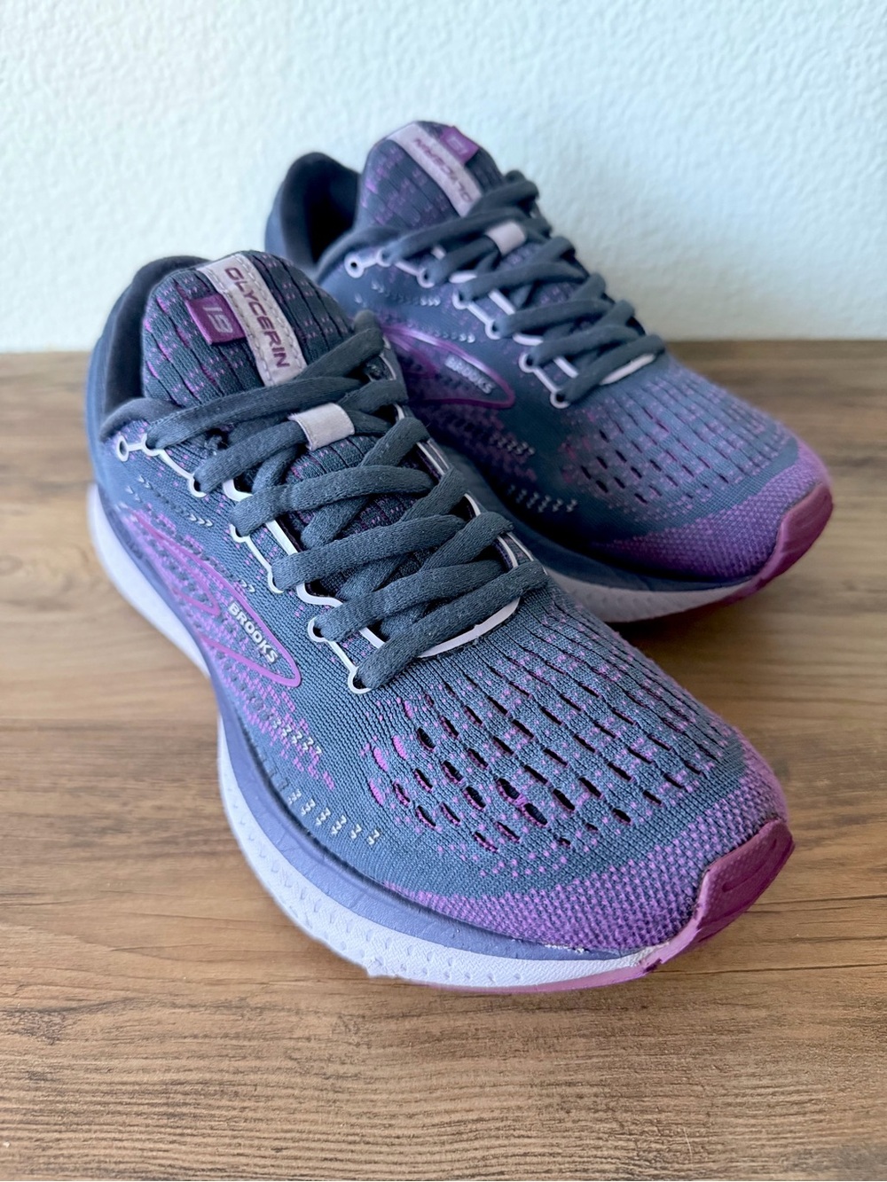 Brooks Women’s Glycerin 19 Running Shoes in Ombre/Violet/Lavender (Size: 7.5-B)